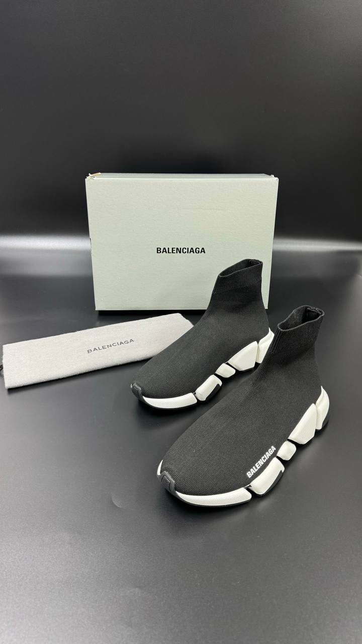 BALENCIAGA PATIKE