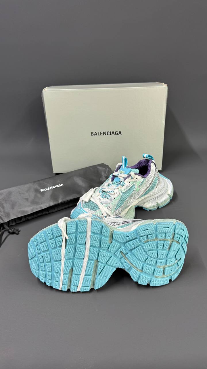 BALENCIAGA PATIKE