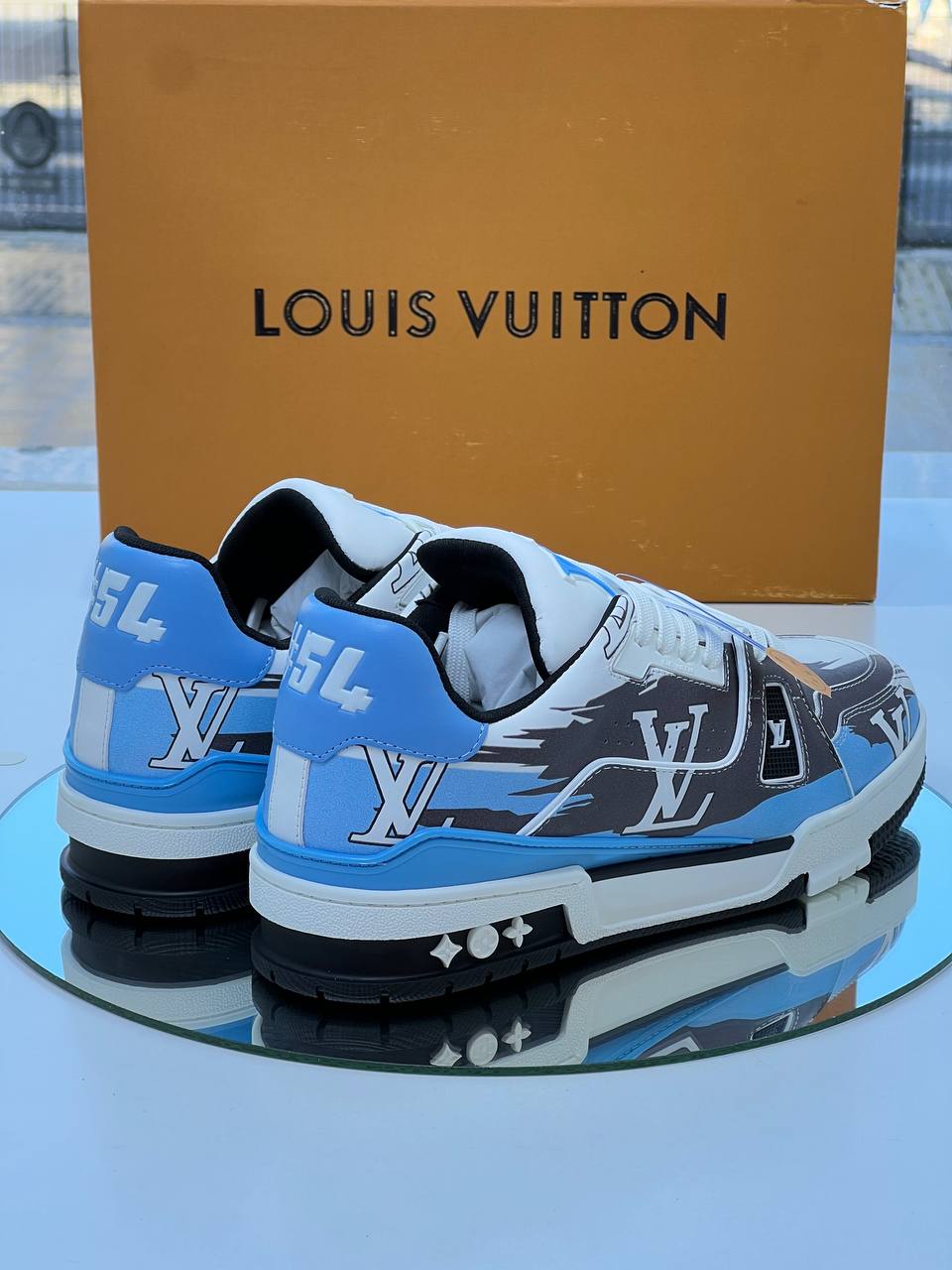 LOUIS VUITTON PATIKE