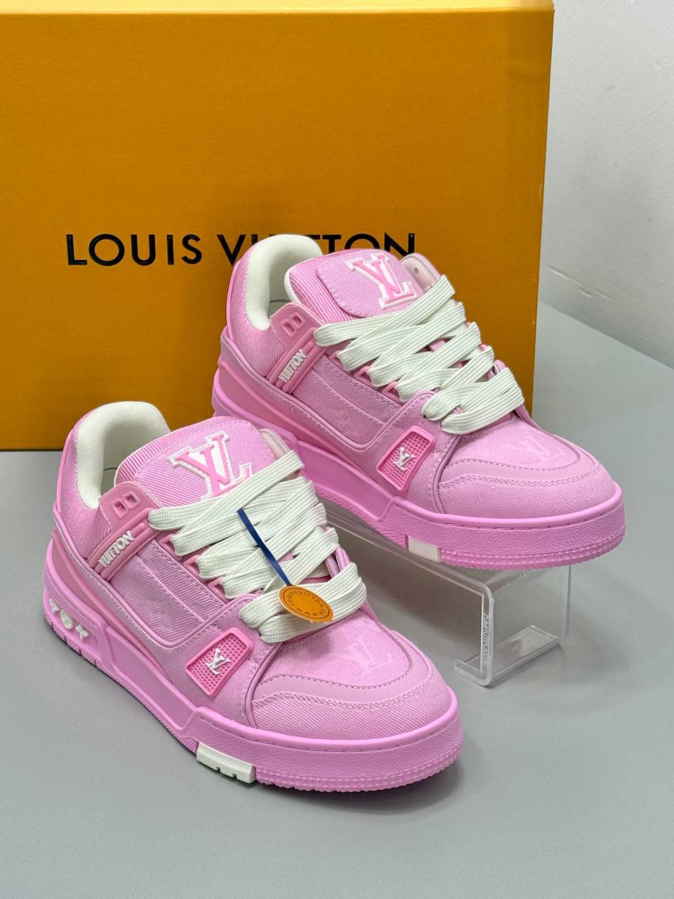 LOUIS VUITTON PATIKE