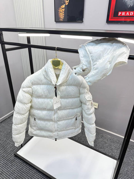 MONCLER JAKNA
