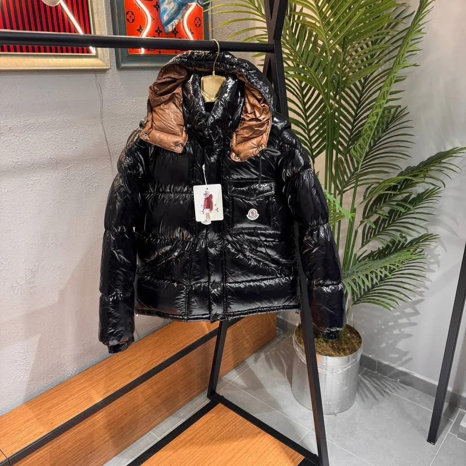 MONCLER JAKNA